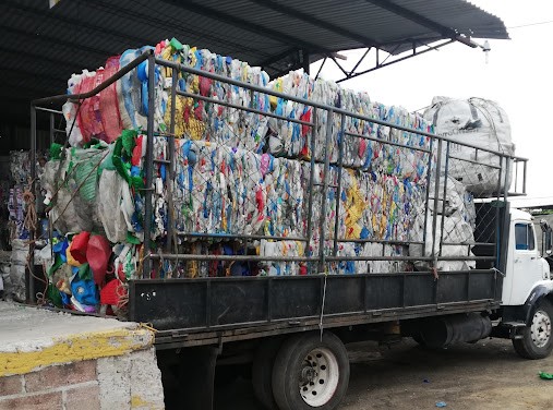 Planta de reciclaje industrial Maquiplastic en El Salvador